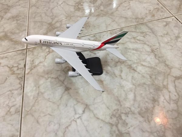 mô hình máy bay emirates 20 cm